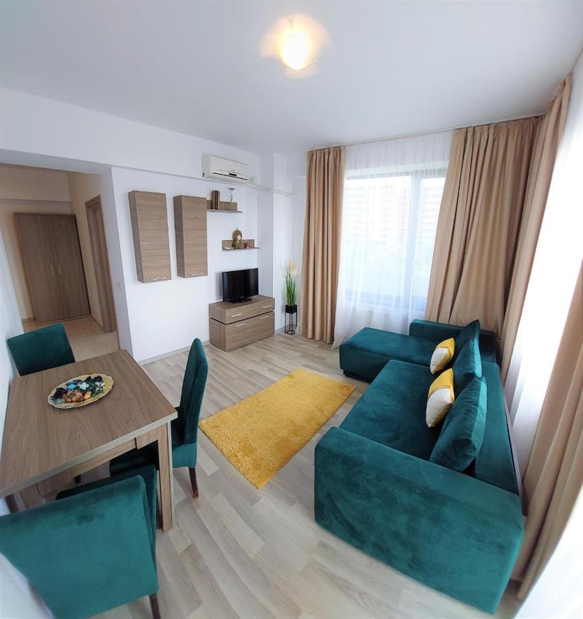 North Club Apartments Mamaia Exterior photo